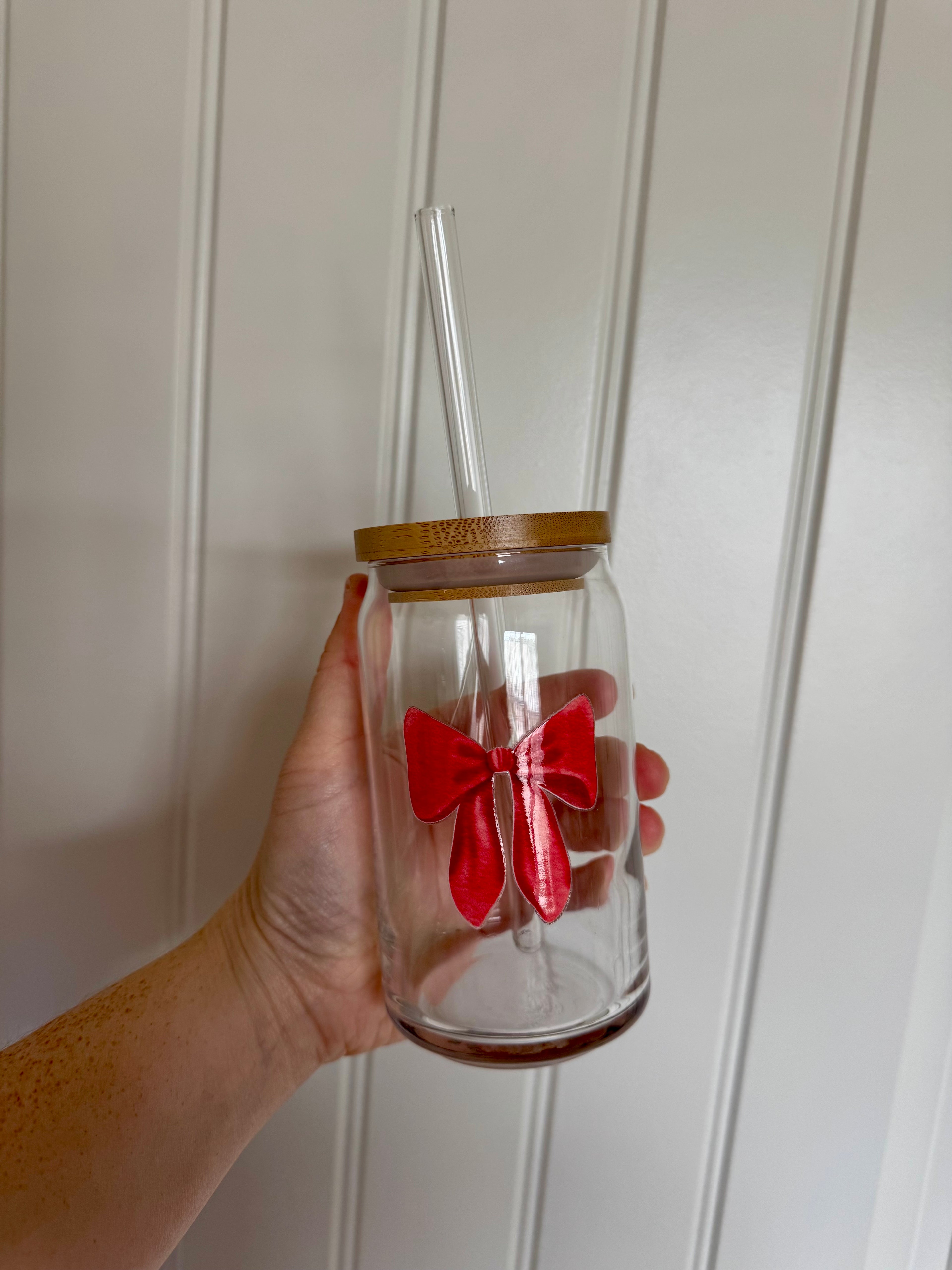 16oz Thick Red Bow Glass Cup