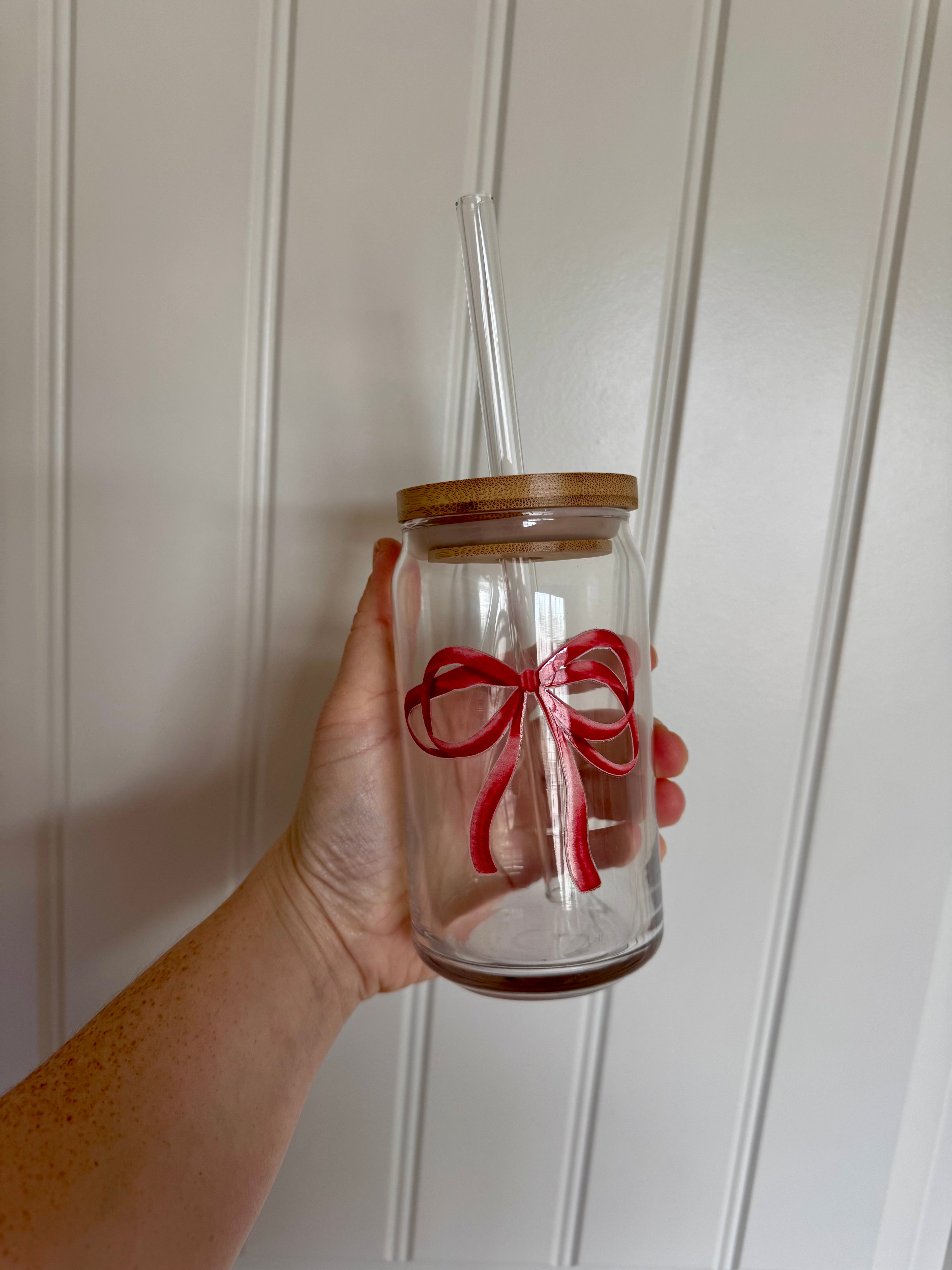 16oz Thin Red Bow Glass Cup